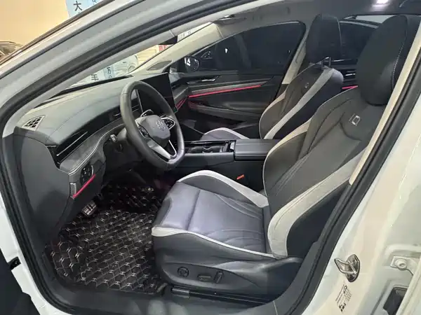 Volkswagen ID.7 2024, фото 4
