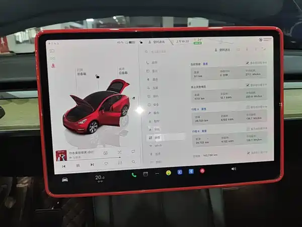 Tesla Model Y 2022, фото 12