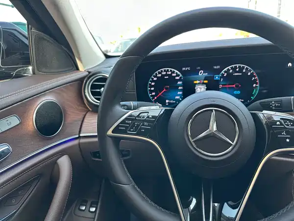 Mercedes-Benz E-Class PHEV 2022, фото 22