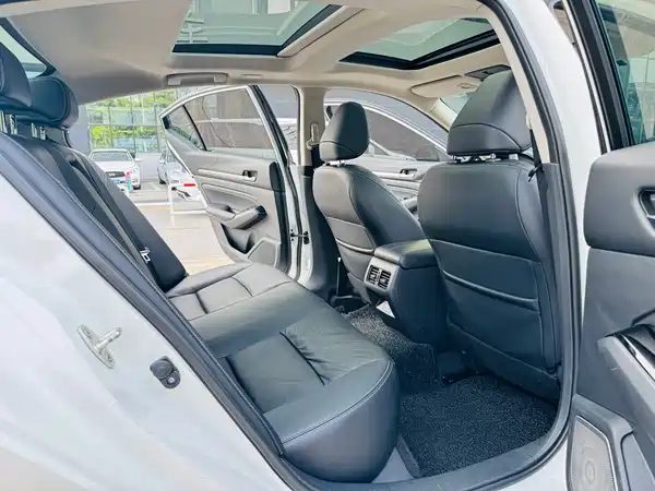 Nissan Teana 2022, фото 8