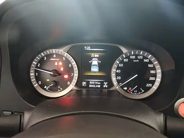 Nissan Navara 2021, фото 7