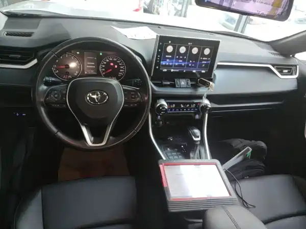 Toyota Wildlander 2022, фото 10