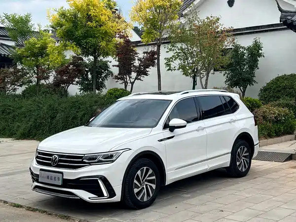 Volkswagen Tiguan L PHEV 2022