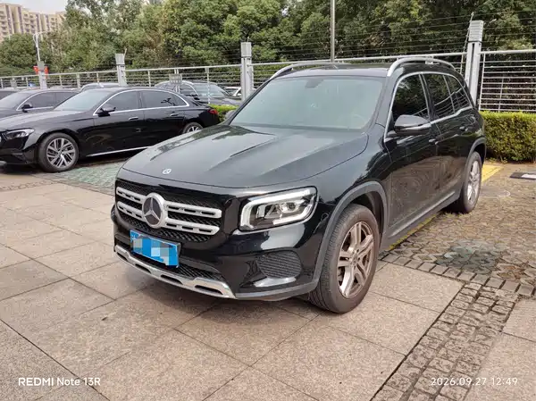 Mercedes-Benz GLB 2023