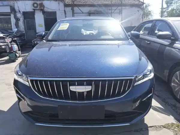 Geely Emgrand 2025, фото 2