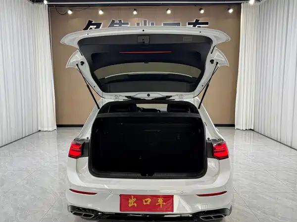 Volkswagen Golf 2023, фото 17