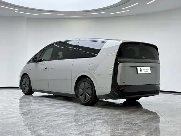 Li Auto MEGA 2024, фото 6