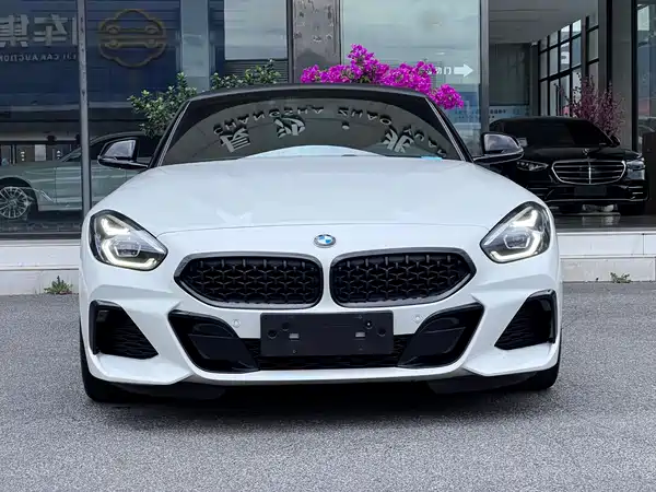 BMW Z4 2022, фото 2