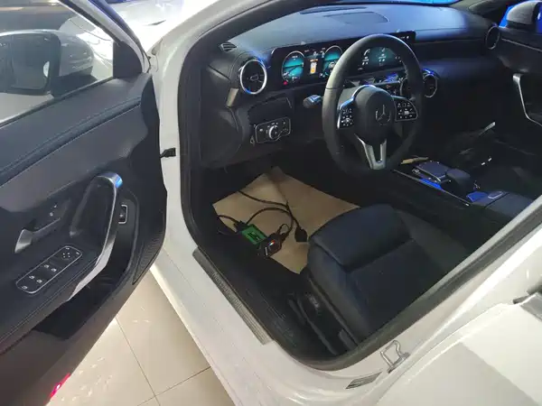 Mercedes-Benz A-Class 2022, фото 15