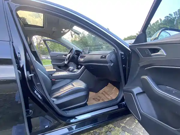 Hongqi H5 2022, фото 12