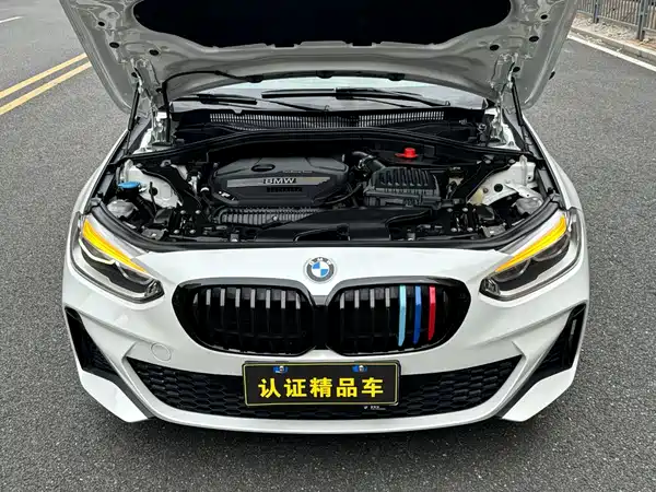 BMW 1 Series 2022, фото 4
