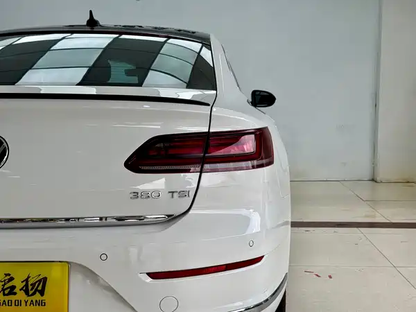 Volkswagen Passat CC 2023, фото 25