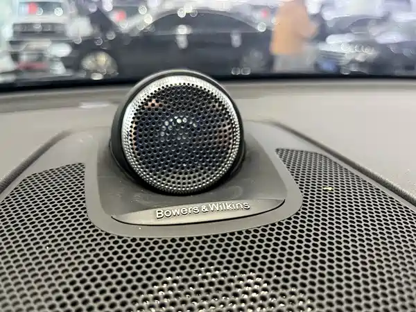 Volvo XC60 2025, фото 24