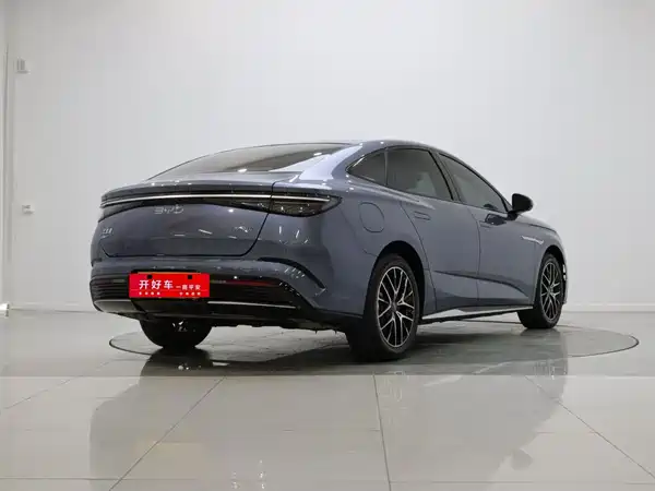 BYD Seal 07 DM-i 2025, фото 6