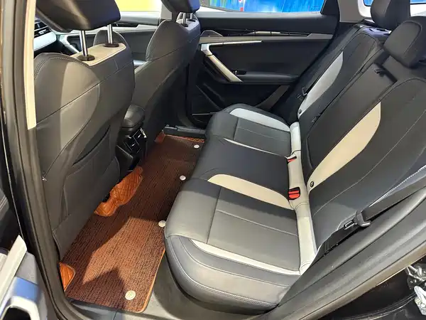 Geely Boyue L 2024, фото 6