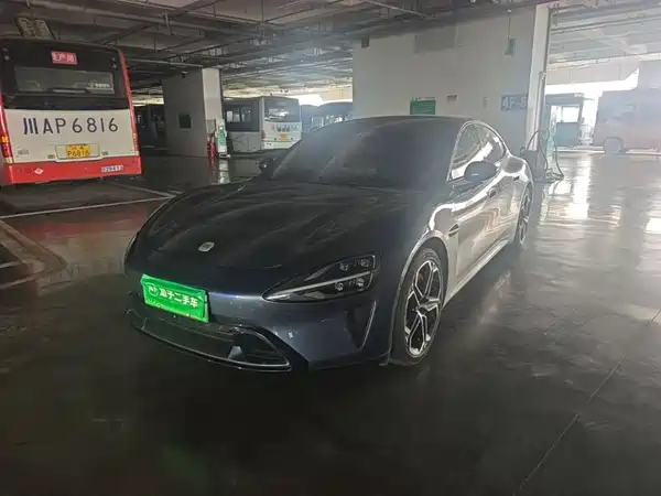 Xiaomi SU7 2024