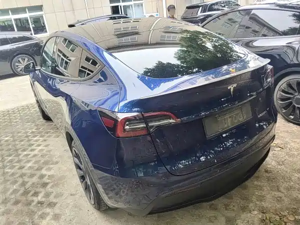 Tesla Model Y 2022, фото 4