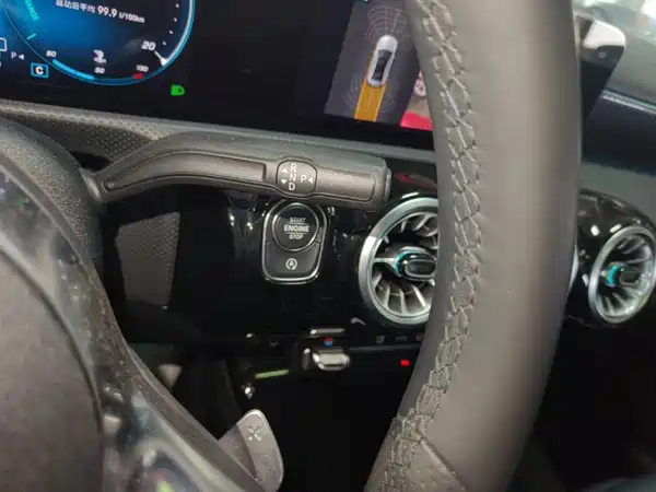 Mercedes-Benz A-Class 2022, фото 13