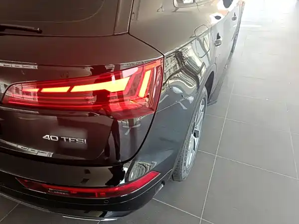 Audi Q5L 2025, фото 7