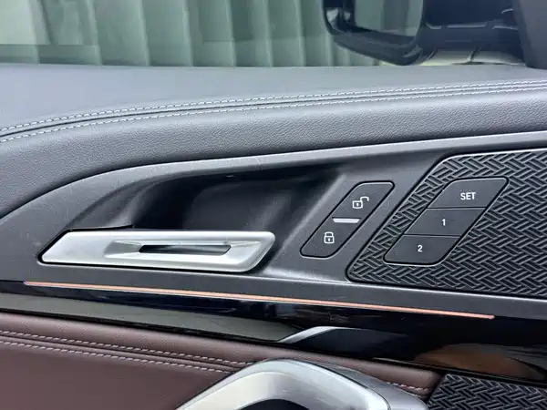 BMW X1 2023, фото 13