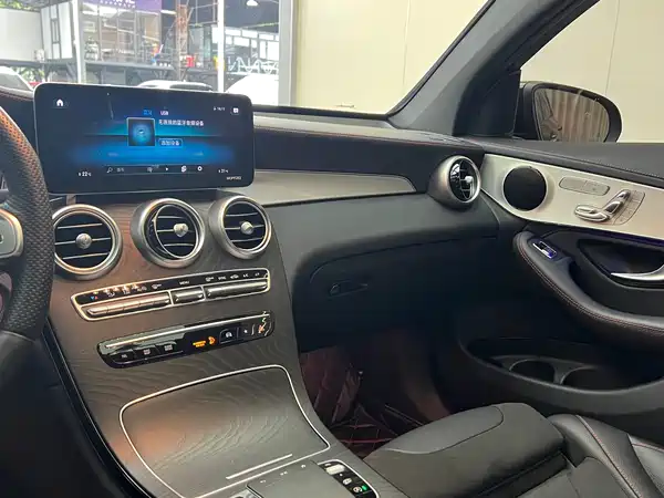 Mercedes-Benz GLC Coupe AMG 2022, фото 10