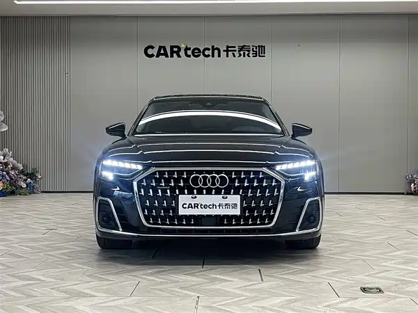 Audi A8 2023, фото 3
