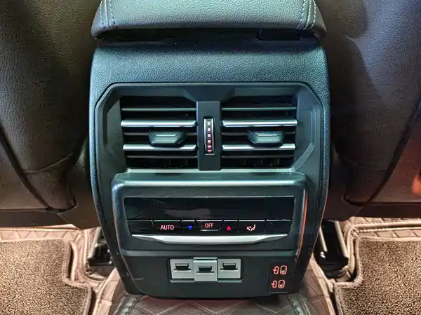 BMW 3 Series 2022, фото 14