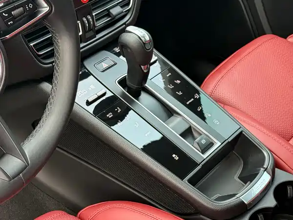 Porsche Macan 2022, фото 13