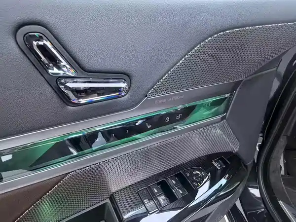 BMW i7 2023, фото 17