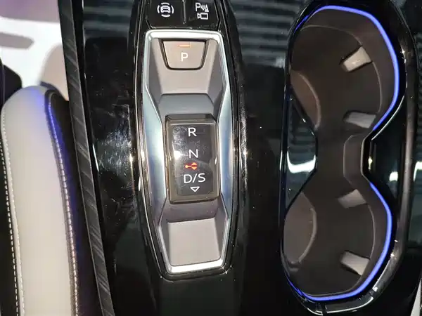 Audi A5L 2025, фото 10