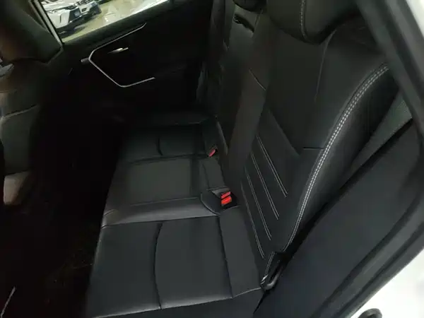 Toyota RAV4 2022, фото 16