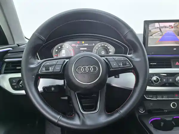 Audi A4L 2022, фото 7
