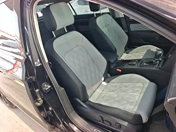 Volkswagen Magotan 2025, фото 24