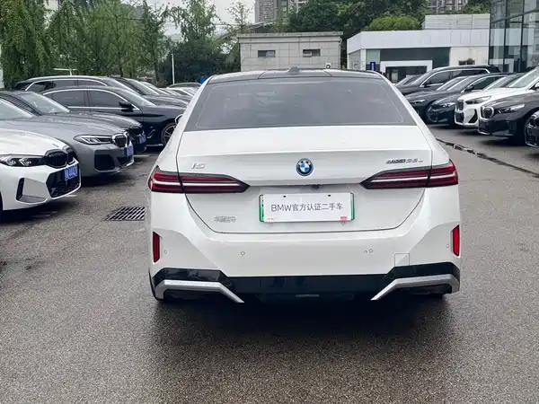 BMW i5 2024, фото 5