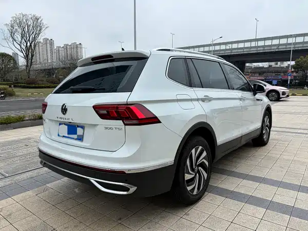 Volkswagen Tiguan L 2023, фото 12