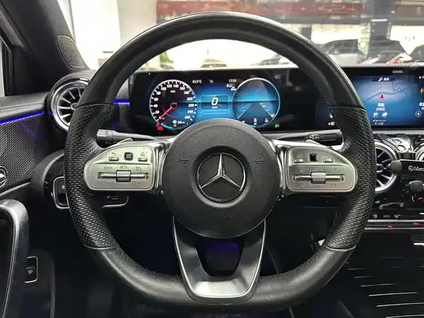Mercedes-Benz A-Class 2023, фото 15