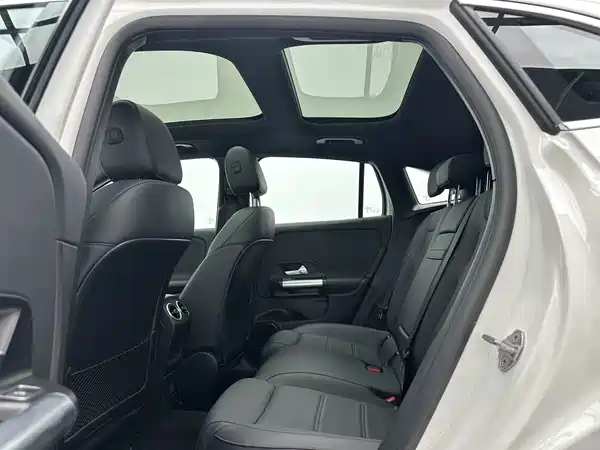 Mercedes-Benz GLA 2022, фото 6