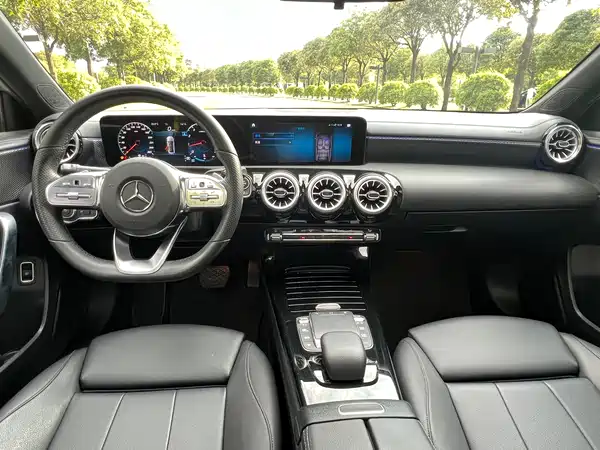 Mercedes-Benz A-Class 2022, фото 12
