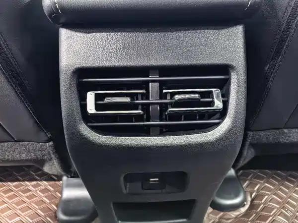 Haval M6 2023, фото 17