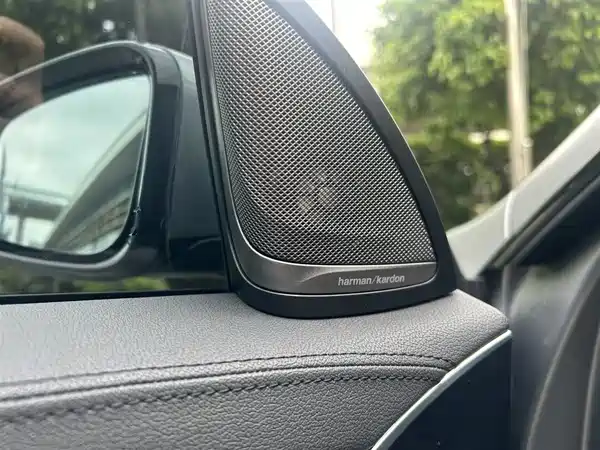BMW 6 Series GT 2022, фото 18