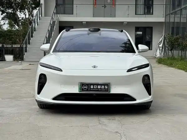 NIO ET5T 2024, фото 2