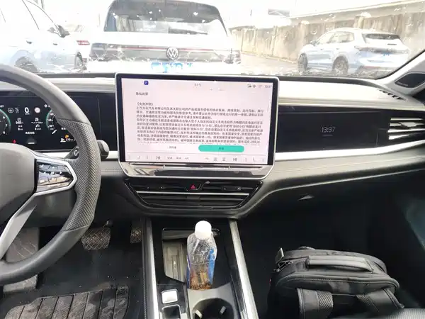 Volkswagen Passat 2025, фото 12