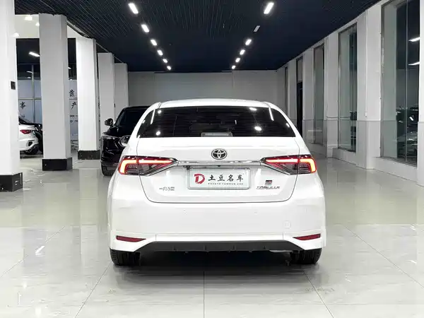 Toyota Corolla 2021, фото 5