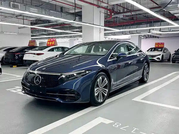 Mercedes-Benz EQS 2023, фото 2