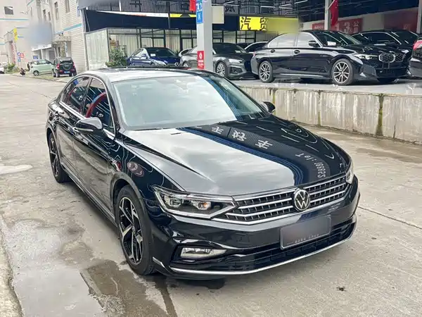 Volkswagen Magotan 2023, фото 9