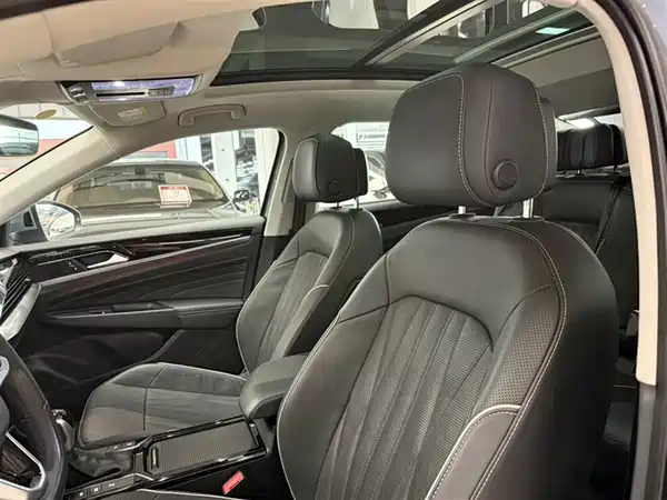 Volkswagen Passat 2022, фото 12