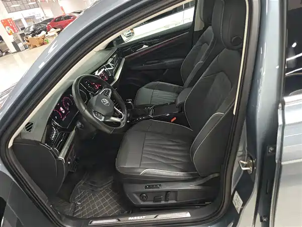 Volkswagen Passat 2022, фото 6