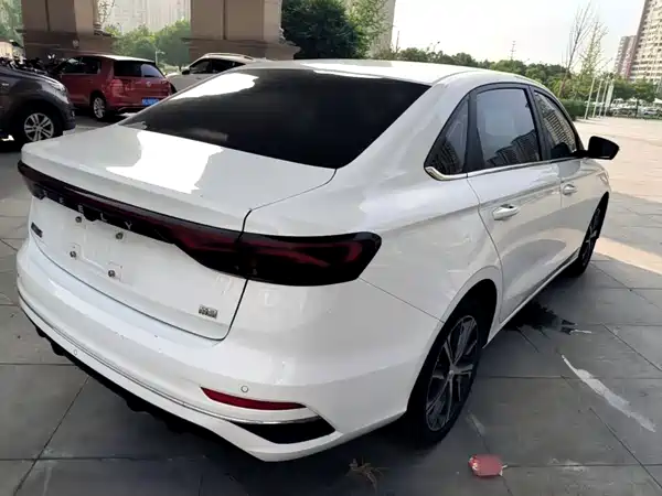 Geely Emgrand 2023, фото 6