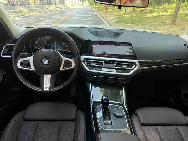 BMW 3 Series 2022, фото 6