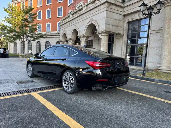 Hongqi H5 2022, фото 42